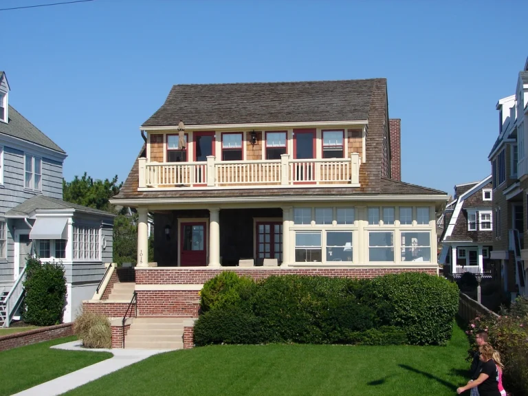 Casa residencial con jardín